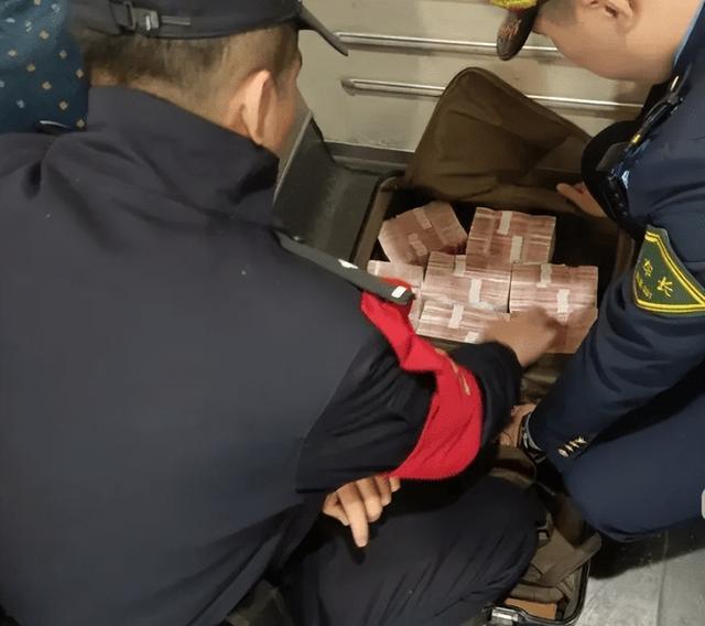 最新带现金几十万能过安检方法分析(最方便真实的嘉兴携带现金过安检有具体规定吗方法)